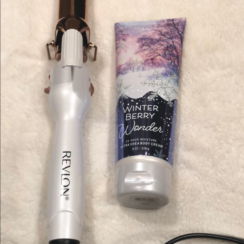 Revlon White gold 1.5in curling iron + free B&bw